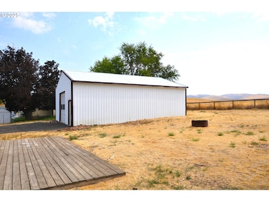 520 NE 4th St, Pilot Rock, OR 97868 - photo 4