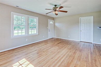 1267 Old Cox Rd, Asheboro, NC 27205 - photo 3