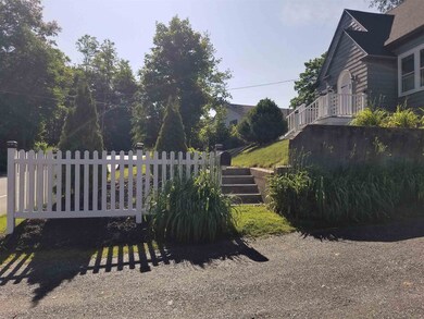 81 East St, Claremont, NH 03743 - photo 5