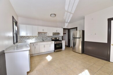 478 Beech St unit 1, Roslindale, MA 02131 - photo 2