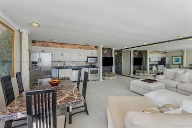 Yardarm Beach Condos unit 48, Westhampton Beach, NY 11978 - photo 7