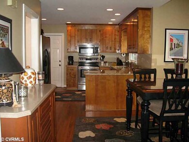 Kitchen - Open plan with granite, hardwoods and st