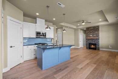 4132 SW 40th St, Redmond, OR 97756 - photo 3