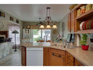 2642 Pinelake Dr, Niagara Falls, NY 14304 - photo 6