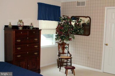 5781 Kinsmen Courage Ct, Sykesville, MD 21784 - photo 4