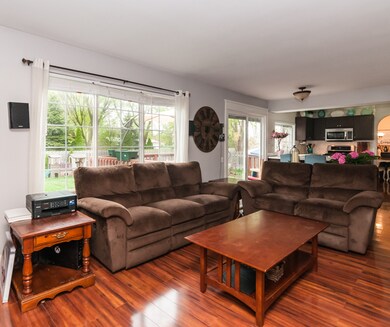 1520 Burr Oak Cir unit 1, Aurora, IL 60506 - photo 7