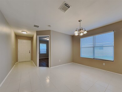 10430 Ravenwood View Ln, Houston, TX 77075 - photo 5