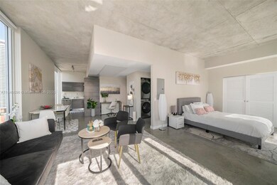 Centro unit 2110, Miami, FL 33131 - photo 5