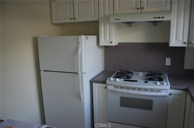 Refrigerator included