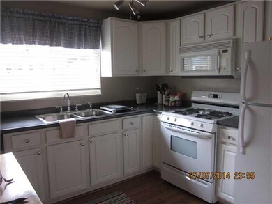 Kitchen. Newer kitchen with laminate floor and all