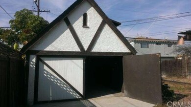 DETACHED GARAGE