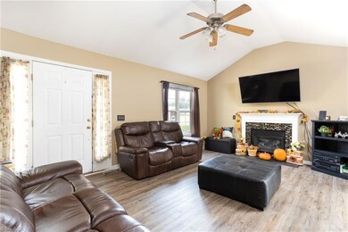 2457 Foxfire Ln, Burlington, NC 27217 - photo 2