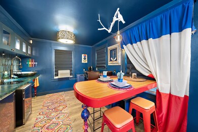 1306 Taft St unit 2, Houston, TX 77019 - photo 2