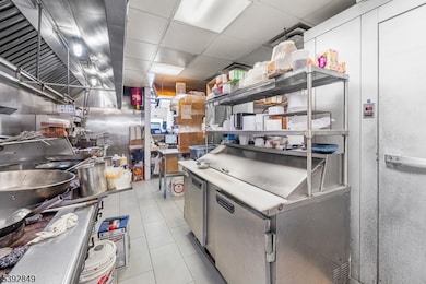 465 Union Ave, Paterson, NJ 07522 - photo 5