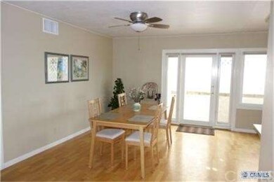 Extra Large Dining Area