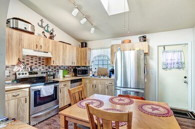 Eat in Kitchen