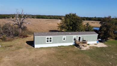 403 Farm To Market 80, Teague, TX 75860 - photo 4