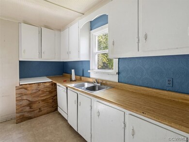 802 Huguenot Trail, Midlothian, VA 23113 - photo 6