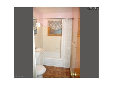 1st Floor Up Dated Full Bath