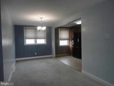 706 Oakwood Dr, Glenolden, PA 19036 - photo 5