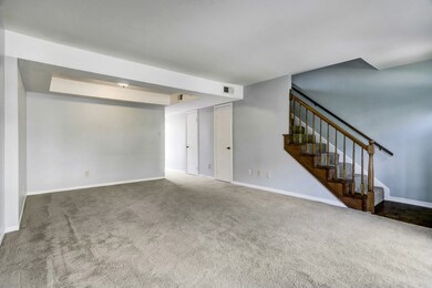 10366 Longmont Dr unit 49/5, Houston, TX 77042 - photo 2