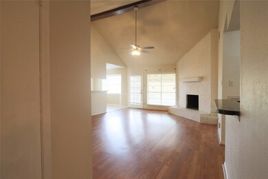 8206 Bayou Forest Dr, Houston, TX 77088 - photo 4