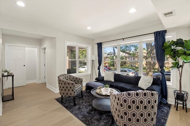 6144 N Maplewood Ave, Chicago, IL 60659 - photo 4