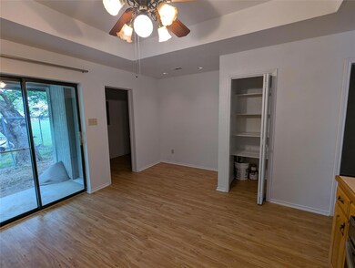 214 Lanham Ct, White Settlement, TX 76108 - photo 6