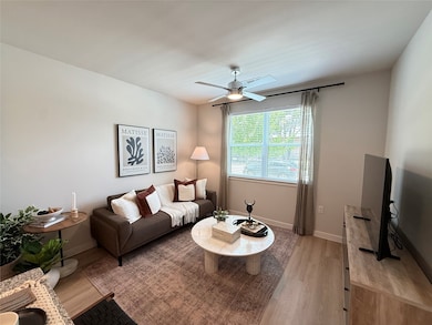 1610 Campbell Rd unit A1.121, Houston, TX 77055 - photo 5