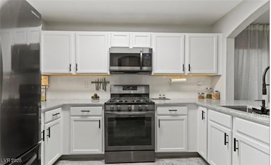 6645 Churnet Valley Ave, Las Vegas, NV 89139 - photo 4