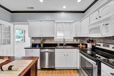 427 Ridley St, Corydon, IN 47112 - photo 5