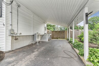 10 Buttercup Ln, Medway, MA 02053 - photo 3