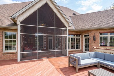 19033 Hampton Dr, Lawrenceburg, IN 47025 - photo 4