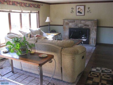 46 Neshaminy Dr, Warminster, PA 18974 - photo 6