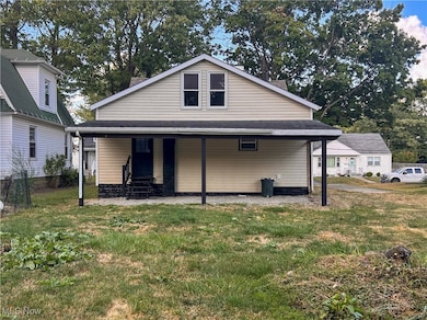 315 14th St SW, Massillon, OH 44647 - photo 2