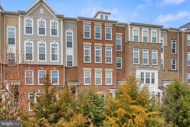 43505 Town Gate Square, Chantilly, VA 20152 - photo 5