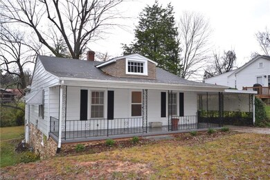 950 Uwharrie St, Asheboro, NC 27203 - photo 2