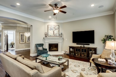 8309 Sorrel Leaf Ln, Houston, TX 77055 - photo 4