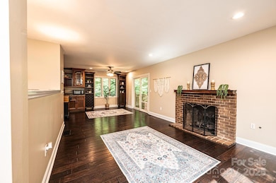 6164 N Knoll Place unit 8, Hickory, NC 28601 - photo 7