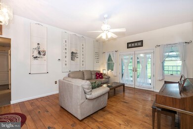 246 Indian Ln, Boyertown, PA 19512 - photo 5