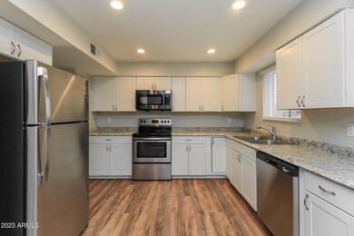 006-photo-kitchen-10510671