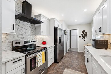 Updated kitchen and appliances