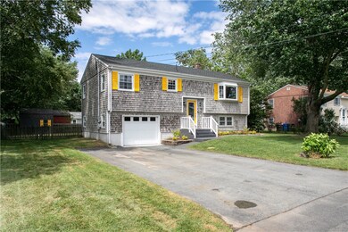 22 Reardon Dr, Middletown, RI 02842 - photo 2