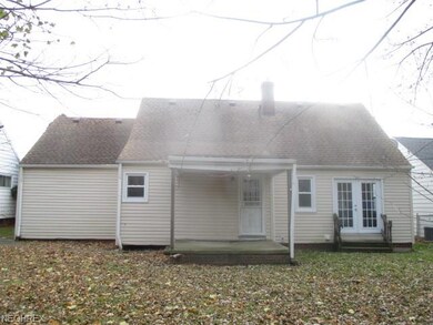 18201 Dalewood Ave, Maple Heights, OH 44137 - photo 5