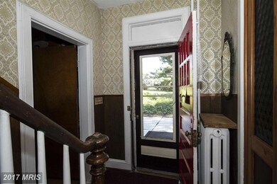 1554 S Rolling Rd, Halethorpe, MD 21227 - photo 2