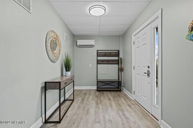 Wyndtree foyer