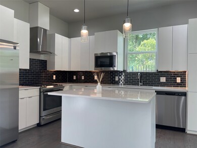 5115 Del Sur St unit H, Houston, TX 77018 - photo 3