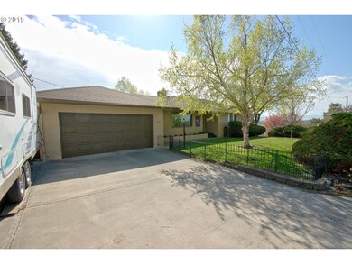 808 NW 4th St, Pendleton, OR 97801 - photo 2