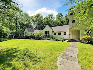 22 Ketcham Rd, Ridgefield, CT 06877 - photo 3