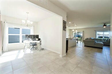 10159 Hawks Landing Dr, Land O' Lakes, FL 34638 - photo 4